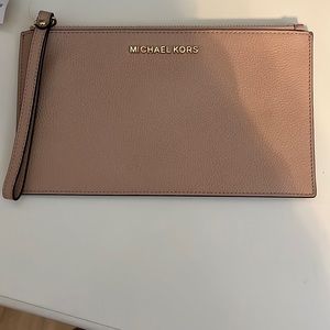 Brand New Michael Kors Wristlet!
